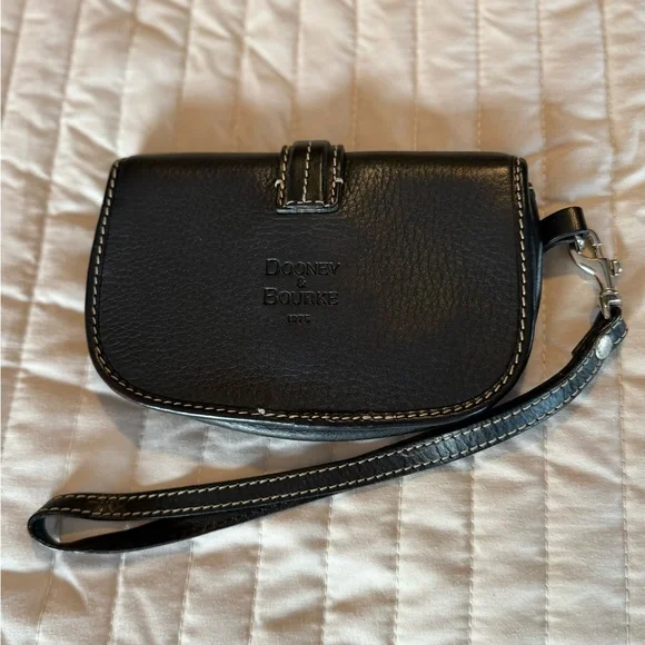 Dooney & Bourke Black Leather Wristlet - Picture 2 of 3